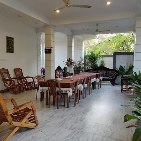 Surf'N Lanka - Surf School Hotel Weligama Bagian luar foto